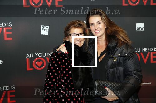 Amsterdam 26 november 2018
Premiere All you need is love in het delamar theater. Janine v d Ende met een kennis