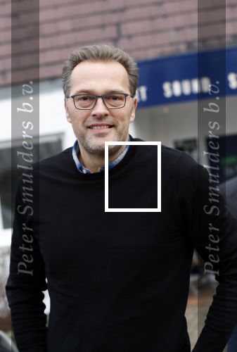 Nederhorst den Berg 5 december 2018
Opnames liedje voor afscheid Edwin Evers door heel veel collegaâ€™s en artiesten in de Bullet sound studioâ€™s. Jeroen Lathijnhouwers