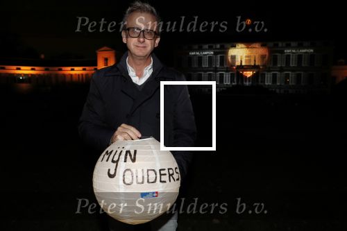 Soestdijk Baarn 6 december 2018
Kick off voor KWF aktie met lampionnen bij paleis Soestdijk . oa Wilfred Genee Coosje Smid Mirella v Markus Jeroen Snel en Andre v d Toorn doen mee.