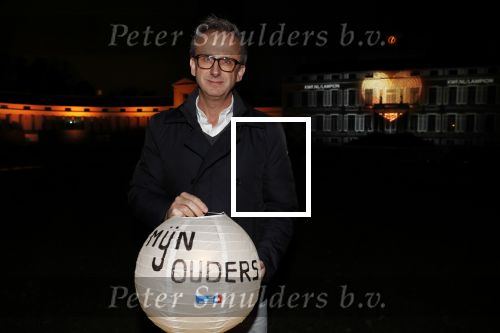 Soestdijk Baarn 6 december 2018
Kick off voor KWF aktie met lampionnen bij paleis Soestdijk . oa Wilfred Genee Coosje Smid Mirella v Markus Jeroen Snel en Andre v d Toorn doen mee.