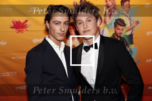 Amsterdam 22 november 2018
Premiere first kiss in het Amsterdam theater.
Mylene Waalewijn en Rosanna Waalewijn