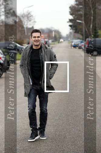 Nederhorst den Berg 5 december 2018
Opnames liedje voor afscheid Edwin Evers door heel veel collegaâ€™s en artiesten in de Bullet sound studioâ€™s. Jeroen v d Boom