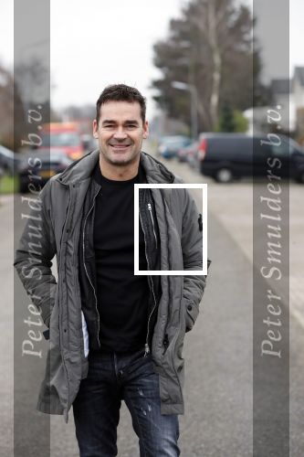Nederhorst den Berg 5 december 2018
Opnames liedje voor afscheid Edwin Evers door heel veel collegaâ€™s en artiesten in de Bullet sound studioâ€™s. Jeroen v d Boom