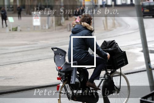 Den Haag 3 december 2018
Jesse Klaver op de fiets in Den haag.