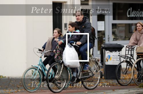 Amsterdam 14 november 2018
Johan Neijenhuis met kinde(eren) op de fiets