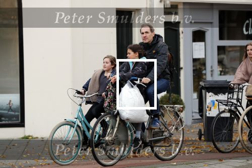 Amsterdam 14 november 2018
Johan Neijenhuis met kinde(eren) op de fiets