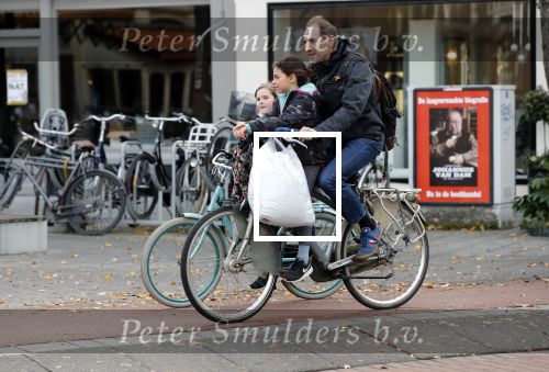 Amsterdam 14 november 2018
Johan Neijenhuis met kinde(eren) op de fiets