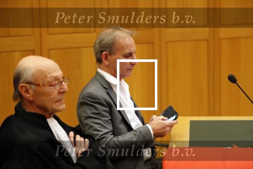 Den Bosch 30 november 2018
Rechtszaak tussen Johan Vlemmix en Patricia Paay. Johan kwam met een look a like pop ( in rolstoel) van zichzelf en Patricia kwam met haar man Robbert Hinfelaar naar de rechtbank in Den Bosch.