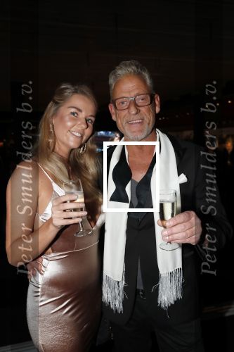 Amsterdam 6 december 2018
Openingsavond VIP van de luxery fair in de RAI. John Heuckenroth met een vriendin