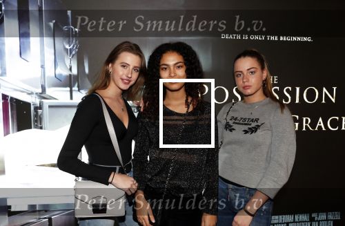 Amsterdam 26 november 2018
Premiere van the possession of Hannah Grace van regisseur Diederik v Rooijen in Pathe de munt. Julia Tan met vriendinnen