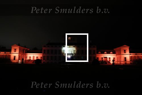 Soestdijk Baarn 6 december 2018
Kick off voor KWF aktie met lampionnen bij paleis Soestdijk . oa Wilfred Genee Coosje Smid Mirella v Markus Jeroen Snel en Andre v d Toorn doen mee.