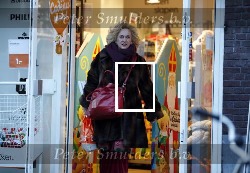 Amsterdam 4 december 2018
Karin Bloemen doet boodschappen op de beethovenstraat.