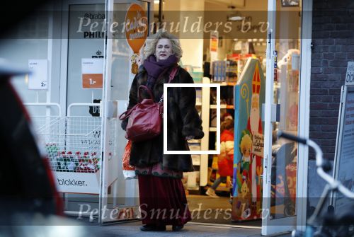 Amsterdam 4 december 2018
Karin Bloemen doet boodschappen op de beethovenstraat.
