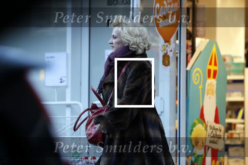 Amsterdam 4 december 2018
Karin Bloemen doet boodschappen op de beethovenstraat.