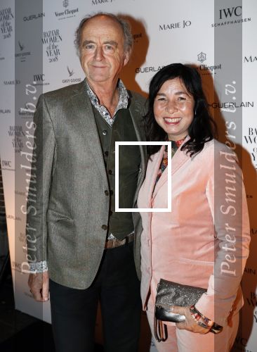 Amsterdam 10 december 2018
de Harper\'s Bazaar Woman of the Year Award 2018 in de Posthoornkerk . Kees Hulst met zijn vriendin