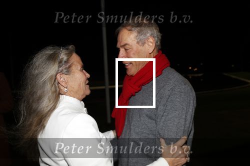 Puttershoek 8 december 2018
Presentatie boek Kees Verkerk. Ard Schenk en zijn vrouw krijgen allebei het eerste boek overhandigd.