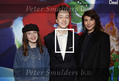 Amsterdam 24 november 2018
Premiere van de Grinch in pathe arena.
Kim v Kooten kwam met dochter Kee Derwig en zoon Roman Derwig.