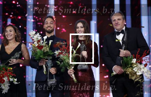 Amsterdam 19 december 2018
Sportman van het jaar verkiezing in afas live. Kjeld Nuis met Sportvrouw van het Jaar 2018 Suzanne Schulting, gehandicapte sporter van het Jaar 2018 Bibian Mentel en de coaches van het Jaar 2018 Jac Orie en Raemon Sluijter De baanwielrenners werden ploeg van het jaar, Marianne Timmer kreeg een ouvre prijs en Rico Verhoeven werd door de Zapp kijkers gekozen tot meest populaire sporter.