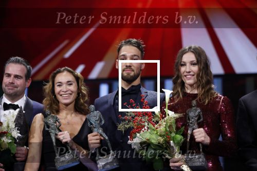 Amsterdam 19 december 2018
Sportman van het jaar verkiezing in afas live. Kjeld Nuis met Sportvrouw van het Jaar 2018 Suzanne Schulting, gehandicapte sporter van het Jaar 2018 Bibian Mentel en de coaches van het Jaar 2018 Jac Orie en Raemon Sluijter De baanwielrenners werden ploeg van het jaar, Marianne Timmer kreeg een ouvre prijs en Rico Verhoeven werd door de Zapp kijkers gekozen tot meest populaire sporter.