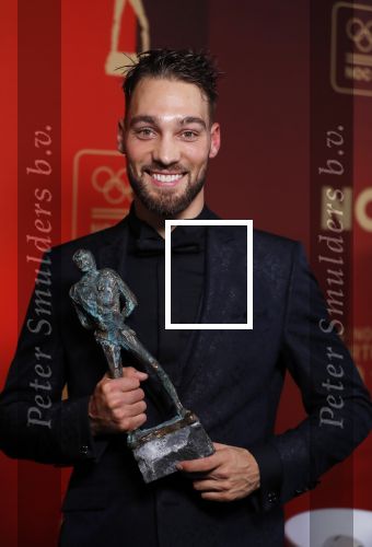 Amsterdam 19 december 2018
Sportman van het jaar verkiezing in afas live. Kjeld Nuis met Sportvrouw van het Jaar 2018 Suzanne Schulting, gehandicapte sporter van het Jaar 2018 Bibian Mentel en de coaches van het Jaar 2018 Jac Orie en Raemon Sluijter De baanwielrenners werden ploeg van het jaar, Marianne Timmer kreeg een ouvre prijs en Rico Verhoeven werd door de Zapp kijkers gekozen tot meest populaire sporter.