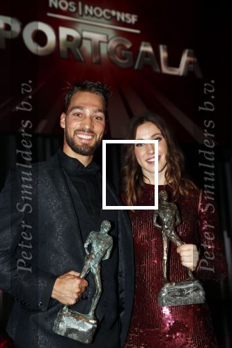 Amsterdam 19 december 2018
Sportman van het jaar verkiezing in afas live. Kjeld Nuis met Sportvrouw van het Jaar 2018 Suzanne Schulting, gehandicapte sporter van het Jaar 2018 Bibian Mentel en de coaches van het Jaar 2018 Jac Orie en Raemon Sluijter De baanwielrenners werden ploeg van het jaar, Marianne Timmer kreeg een ouvre prijs en Rico Verhoeven werd door de Zapp kijkers gekozen tot meest populaire sporter.