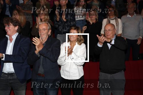 Hilversum 3 december 2018
Tineke de Nooij krijgt ouvre award bij beeld en geluid. Lex harding met partner en Willem v Kooten