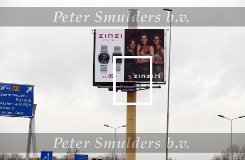 Schiphol 1 december 2018
Abri Zinsi met Lieke Martens Fatima Moreiro de Mela en Kim Feenstra.