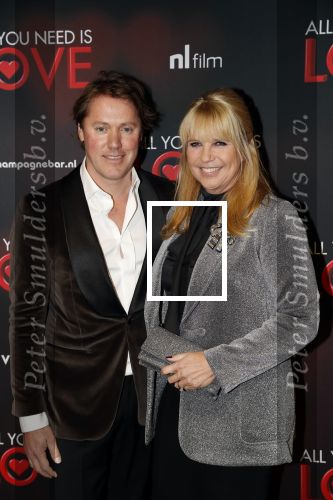 Amsterdam 26 november 2018
Premiere All you need is love in het delamar theater. Linda de Mol met partner Jeroen Rietbergen