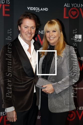 Amsterdam 26 november 2018
Premiere All you need is love in het delamar theater. Linda de Mol met partner Jeroen Rietbergen