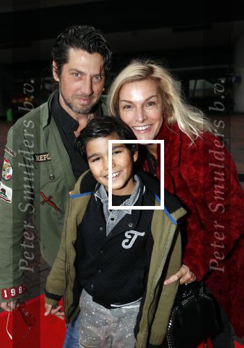 Amsterdam 224 november 2018
Premiere de Grinch in pathe arena.
Lucille Werner met man en zoon