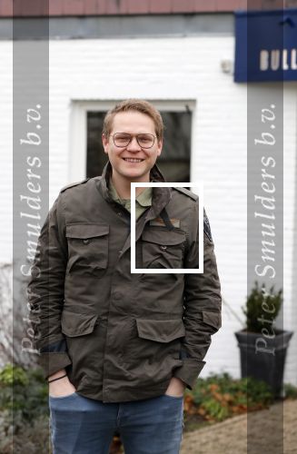 Nederhorst den Berg 5 december 2018
Opnames liedje voor afscheid Edwin Evers door heel veel collegaâ€™s en artiesten in de Bullet sound studioâ€™s. Luuk Ikkink