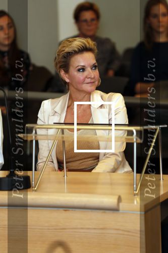 Rotterdam 15 november 2018
Mariska v Kolck wordt op de rechtbank van Rotterdam tot BABS ( Bijzonder Ambtenaar Burgelijke Stand) gemaakt.