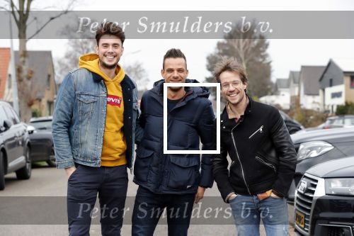 Nederhorst den Berg 5 december 2018
Opnames liedje voor afscheid Edwin Evers door heel veel collegaâ€™s en artiesten in de Bullet sound studioâ€™s. Mark labrand Niek v d Bruggen en Giel Beelen