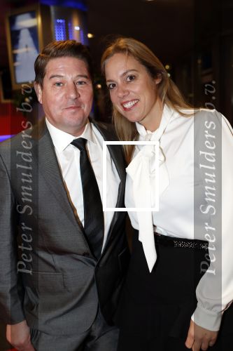 Amsterdam 11 december 2018
Martijn Krabbe met zijn verloofde Deborah Wietzes bij modeshow Nikkie Plessen