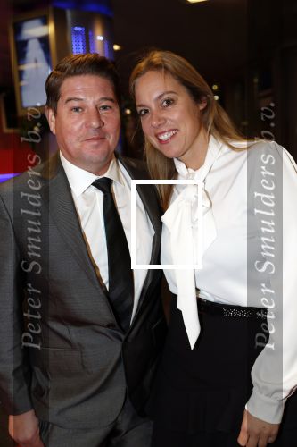 Amsterdam 11 december 2018
Martijn Krabbe met zijn verloofde Deborah Wietzes bij modeshow Nikkie Plessen