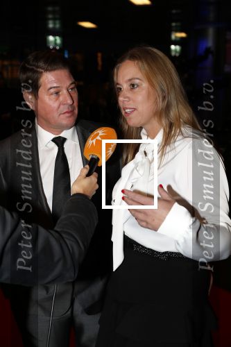 Amsterdam 11 december 2018
Martijn Krabbe met zijn verloofde Deborah Wietzes bij modeshow Nikkie Plessen