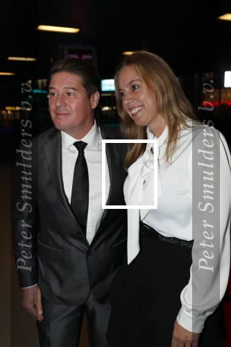 Amsterdam 11 december 2018
Martijn Krabbe met zijn verloofde Deborah Wietzes bij modeshow Nikkie Plessen