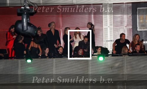 Amsterdam 11 december 2018
Modeshow Nikkie Plessen in AFAS live met div artiesten . Martin Garrix op de tribune bij modeshow van waar zijn vriendin Charelle Schriek mee loopt.