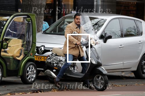 Amsterdam, 16 November 2018 
Marvin Breukhoven op zijn scooter op de PC Hooftstraat