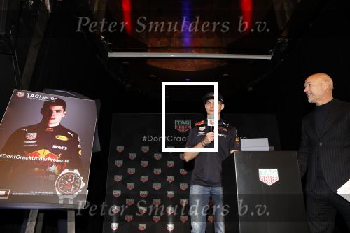 Amsterdam 13 november 2018
Presentatie TAG Heuer horloge van Max Verstappen in Hotel Arena. Robert Doornbos en Rob Kamphues doen de presentatie.
