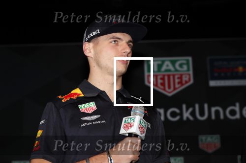 Amsterdam 13 november 2018
Presentatie TAG Heuer horloge van Max Verstappen in Hotel Arena. Robert Doornbos en Rob Kamphues doen de presentatie.