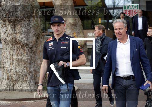 Amsterdam 13 november 2018
Presentatie TAG Heuer horloge van Max Verstappen in Hotel Arena. Robert Doornbos en Rob Kamphues doen de presentatie. Max met zijn manager Raymond Vermeulen
