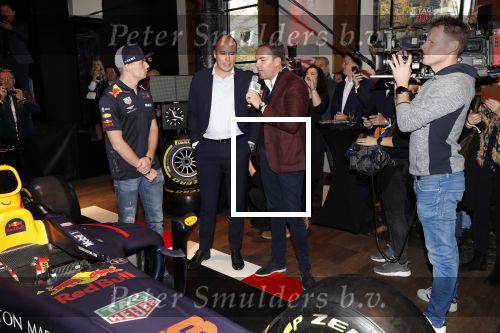 Amsterdam 13 november 2018
Presentatie TAG Heuer horloge van Max Verstappen in Hotel Arena. Robert Doornbos en Rob Kamphues doen de presentatie.