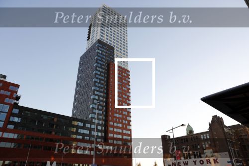 Rotterdam 15 november 2018
Memphis Depay heeft de penthouse in appartementen complex Montevideo in Rotterdam. Het ligt naast Hotel New York en de Erasmusbrug.