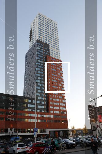 Rotterdam 15 november 2018
Memphis Depay heeft de penthouse in appartementen complex Montevideo in Rotterdam. Het ligt naast Hotel New York en de Erasmusbrug.