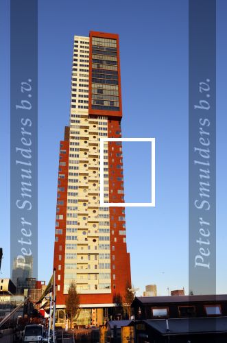 Rotterdam 15 november 2018
Memphis Depay heeft de penthouse in appartementen complex Montevideo in Rotterdam. Het ligt naast Hotel New York en de Erasmusbrug.