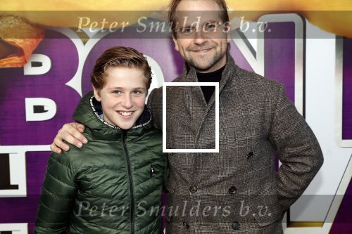 Rotterdam 9 december 2018
Premiere Bon Bini Holland 2 in pathe Rotterdam. Mike Meijer met zoon