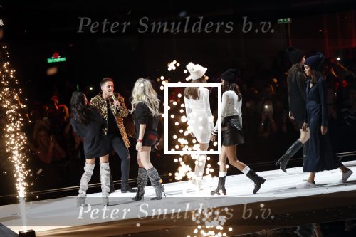 Amsterdam 11 december 2018
Modeshow en feest Nikkie Plessen met heel veel artiesten in AFAS live.