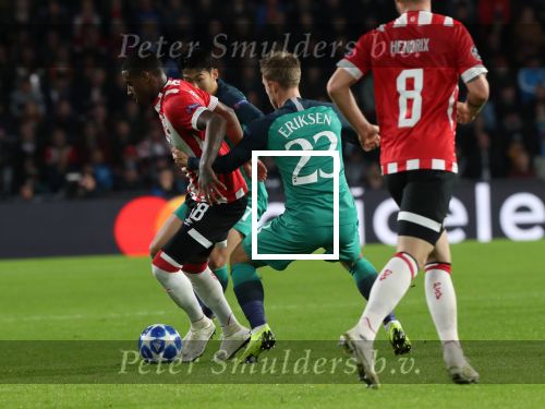 Eindhoven, 24 Oktober 2018 PSV-Tottemham Hotspur.
Duel in de voorronde Champions League, eindstand 2-2.
Pablo Rosario en Christian  Eriksen