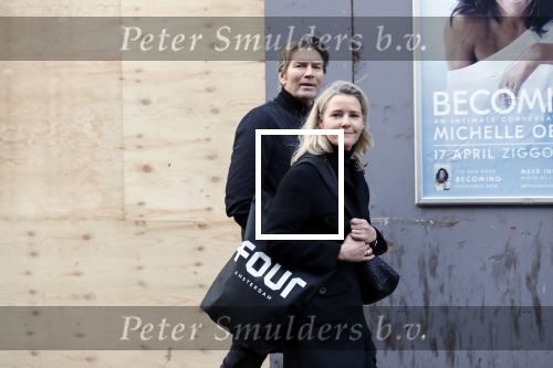 Amsterdam 11 december 2018
Piet Boon met zijn vriendin op de pc hooftstraat